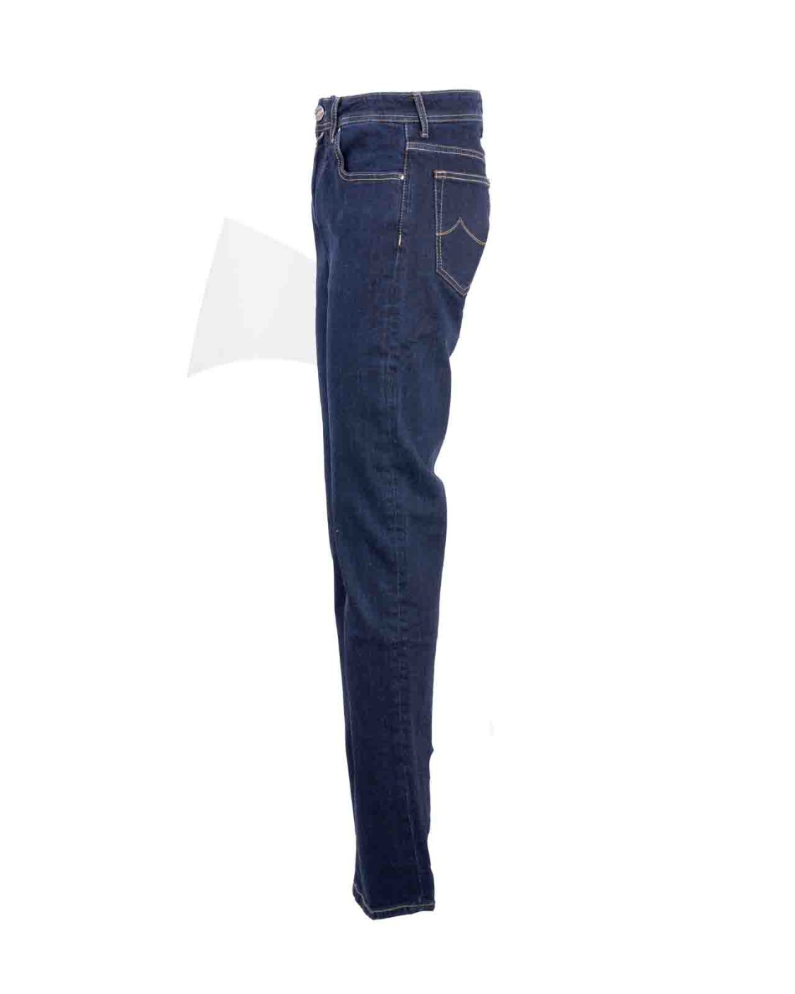 shop JACOB COHEN  Jeans: Jacob Cohen jeans "Bard".
Bottoni logati con dettagli a spina di pesce e finitura in palladio.
Vita bassa.
Modello a cinque tasche con logo ricamato sul taschino.
Patta interna ricamata con nome del pantalone e citazione del fondatore.
Chiusura con bottoni.
Include foulard con stampa di collezione e rocchetto di filo.
Profumati con l'esclusiva fragranza Jacob Cohën.
Composizione: 92% Cotone 6% Elastomultiestere 2% Elastan.
Fabbricato in Italia.. UQE04 32 S4071 BARD-164D number 1662782